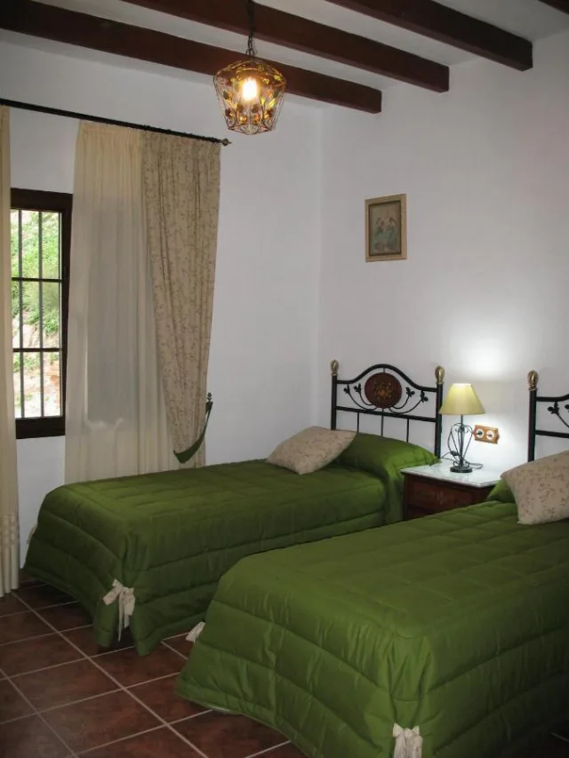 CASA ENCINA en ÁLORA — miniatura 4