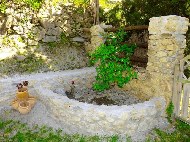Alojamiento turístico LA ENCINA DE MEZQUIRINA en LANJARÓN · GRANADA