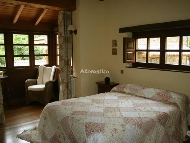VALLE DE BUEIDA   LA VEGA en QUIROS — miniatura 16