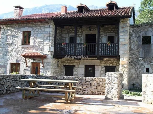 Alojamiento turístico LA TAHONA DE BESNES - CASA EL CORREDOR en ALLES · ASTURIAS