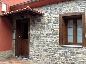 Alojamiento turístico CA GUELA en LAVIANA · ASTURIAS