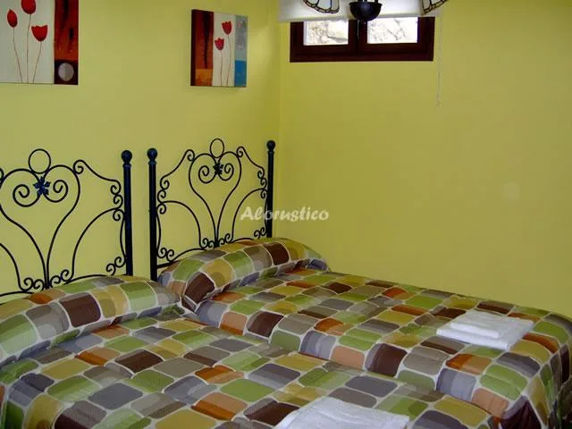 CASA RURAL LOS 2 YUGOS en NAVALUENGA — foto 3