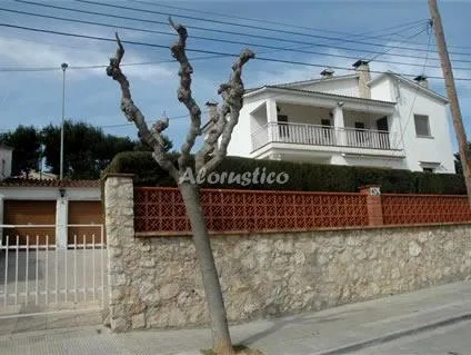 CAL VIVES en CANYELLES (COSTA DEL GARRAF) — miniatura 19