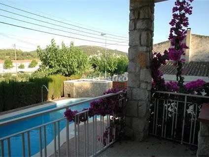 CAL VIVES en CANYELLES (COSTA DEL GARRAF) — foto 2