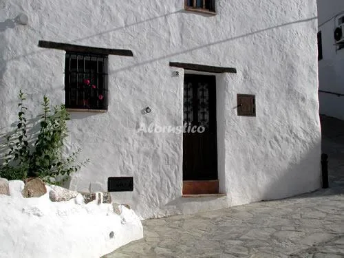 CASA VICTORIA - LA CASITA en VILLALUENGA DEL ROSARIO — foto 2