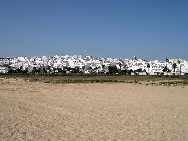 APARTAMENTO P-2 en CONIL DE LA FRONTERA — miniatura 4
