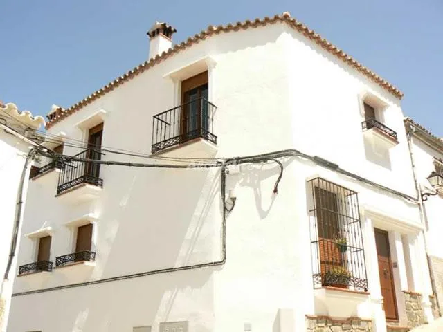 Alojamiento turístico APTO EL LEBRILLERO (PLANTA BAJA) en ZAHARA DE LA SIERRA · CÁDIZ