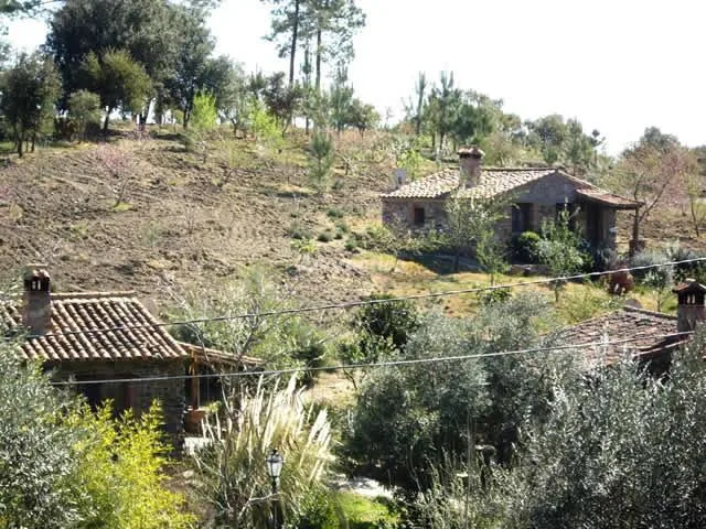 Alojamiento turístico EL JINIEBRO-LA CASITA DEL ANTA en VALENCIA DE ALCÁNTARA · CÁCERES