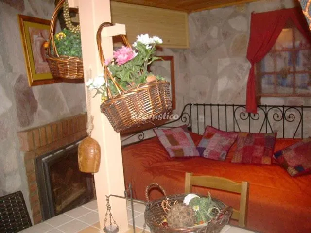 CASA SALVIA en ALDEANUEVA DEL CAMINO — miniatura 6