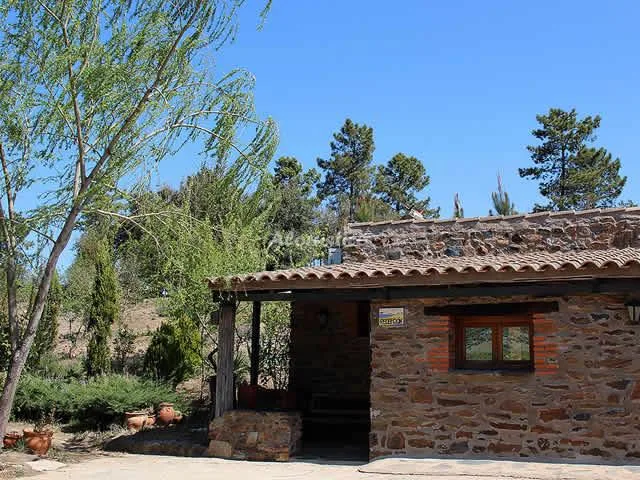 EL JINIEBRO - CABAÑA POLEO en VALENCIA DE ALCÁNTARA — miniatura 4