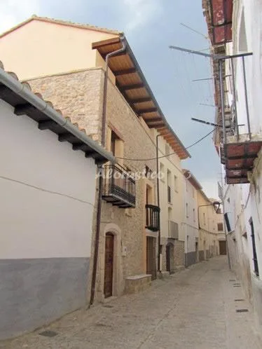 CASA RURAL VIRGINIA-APTO EL MIRADOR en ARES DEL MAESTRE — miniatura 4