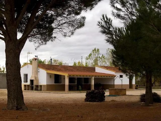 Alojamiento turístico CASA RURAL ZUMACARES en SAN CLEMENTE · CUENCA