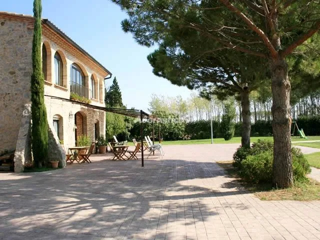 MAS DEL JONCAR-HABT. MATRIMONIO (CON SALIDA AL JARDÍN) en SANT PERE PESCADOR — miniatura 7