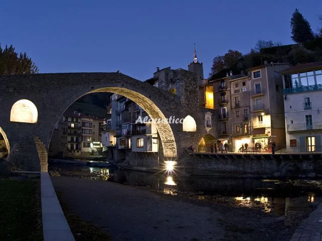Alojamiento turístico PISO PEQUEÑO en LLANARS · GIRONA