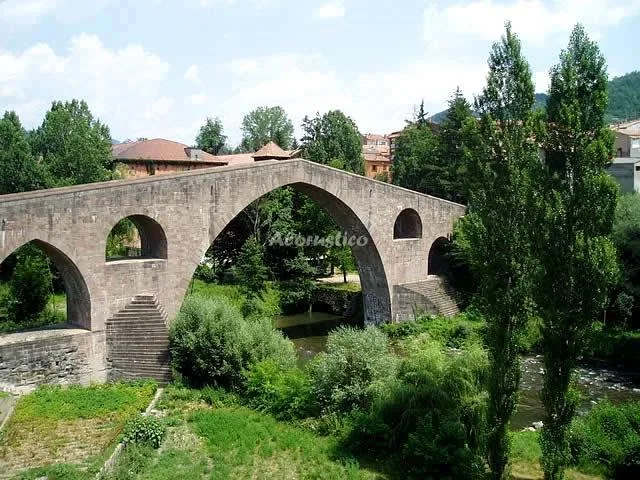 MASÍA DEL BELL SOLA en SAN JOAN DE LAS ABADESES — miniatura 19