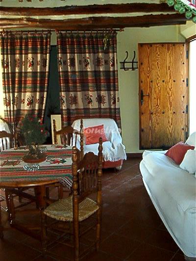 CASA PEDREGOSA en BUBIÓN — foto 3