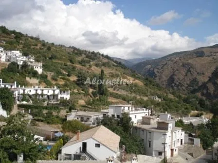 Alojamiento turístico ÁTICO LOS CASTAÑOS en MECINA BOMBARON · GRANADA