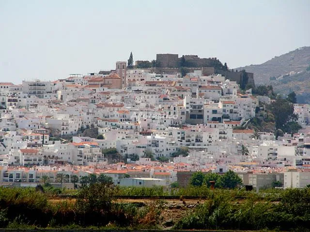 Alojamiento turístico CASA CARMEN BACAS 2 en SALOBREÑA · GRANADA