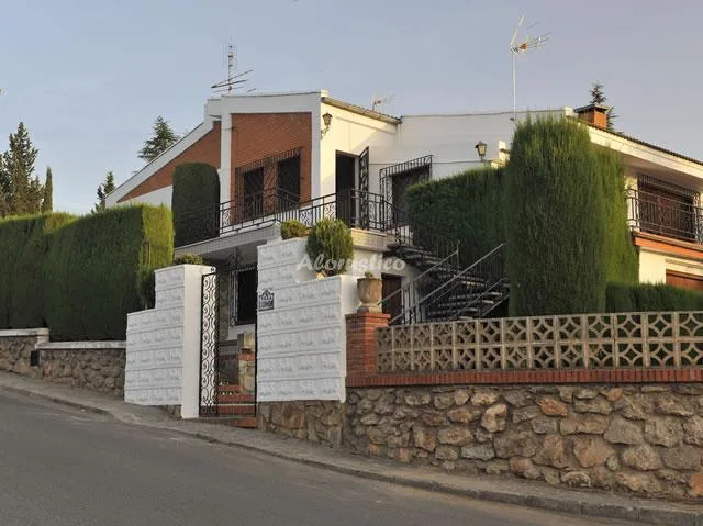 CHALET COLINAS BERMEJAS en MONACHIL — miniatura 9