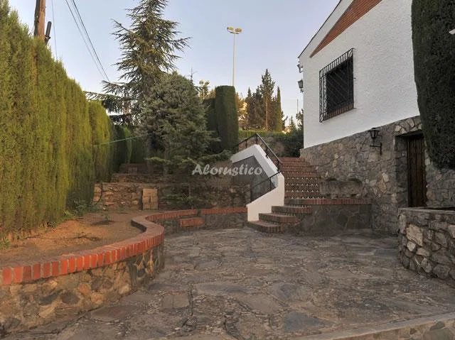 CHALET COLINAS BERMEJAS en MONACHIL — miniatura 7