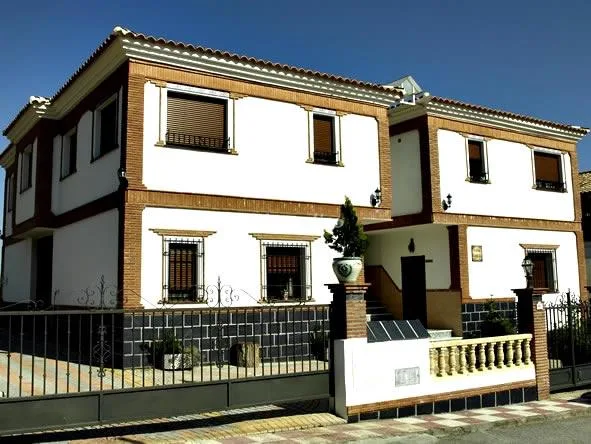Alojamiento turístico APARTAMENTOS LAHEZA - EL COLLAO en DÍLAR · GRANADA