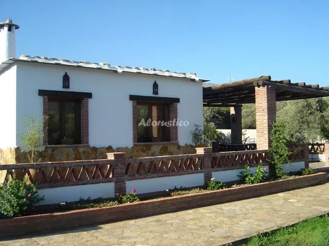 Alojamiento turístico CORTIJO LAS GRANADAS en ÓRGIVA · GRANADA