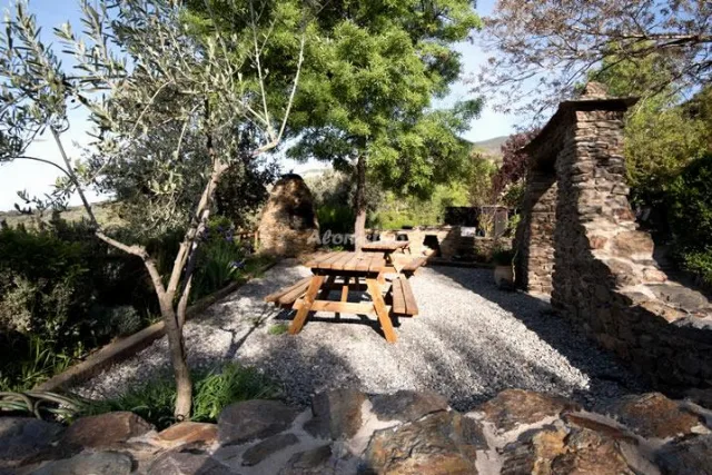 CASA DE LA ROCA en PITRES — miniatura 23