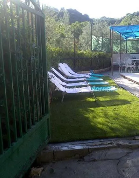 Alojamiento turístico CORTIJO DEL ESPINO en ÍLLORA · GRANADA