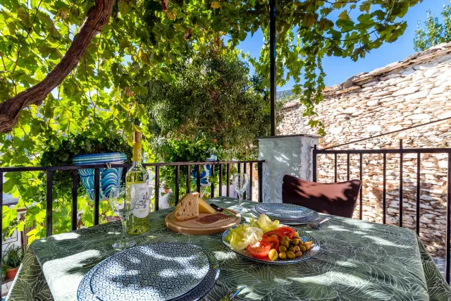 CASA ANTONIA CON TERRAZA en CAPILEIRA — foto 2