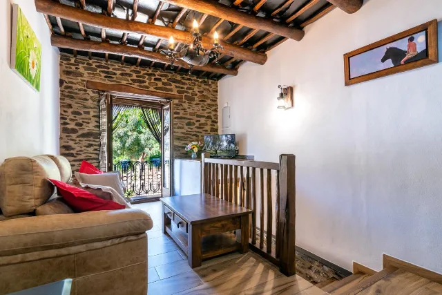 CASA ANTONIA CON BALCÓN en CAPILEIRA — miniatura 10