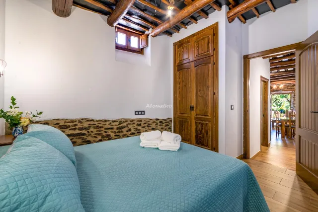 CASA ANTONIA CON BALCÓN en CAPILEIRA — miniatura 8
