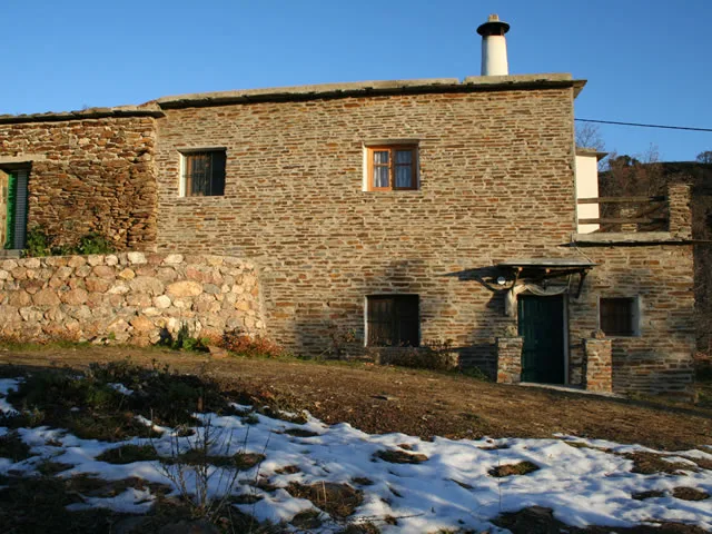 CORTIJO LOS ALACRANES en BUSQUISTAR — miniatura 17