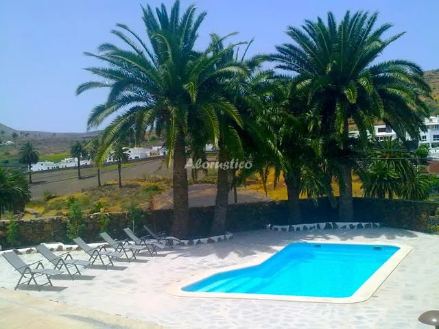 Alojamiento turístico FINCA LA CRUCITA-CASA GUINATE en HARÍA · ISLAS CANARIAS