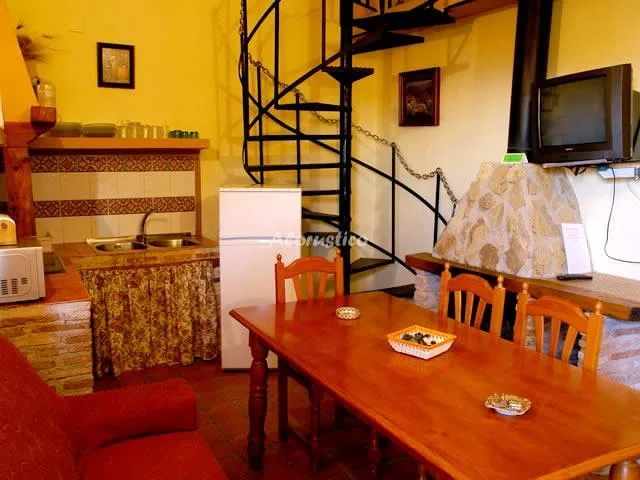 FUENTE CULEBRA-CASA CEREZO en LA IRUELA — foto 3