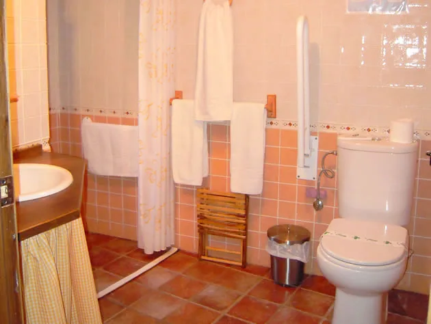 LA CASA DE LA ABUELA CLOTILDE en HORNOS DE SEGURA — miniatura 7