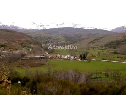 Alojamiento turístico APTO AGUAS FRÍAS II en LA OMAÑUELA · LEÓN