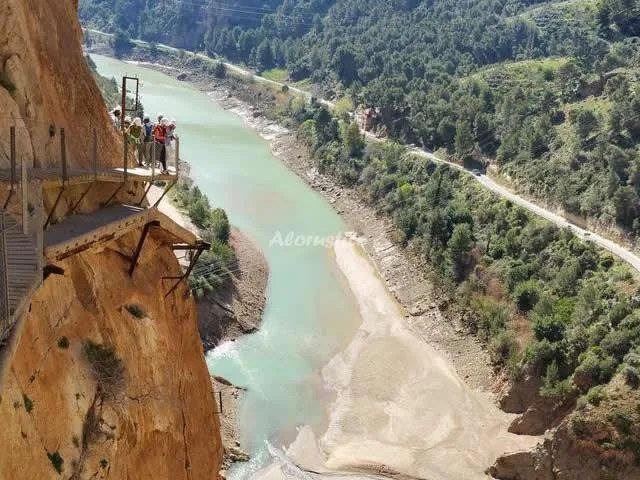 CASA EL PUERTO en ÁLORA — miniatura 13