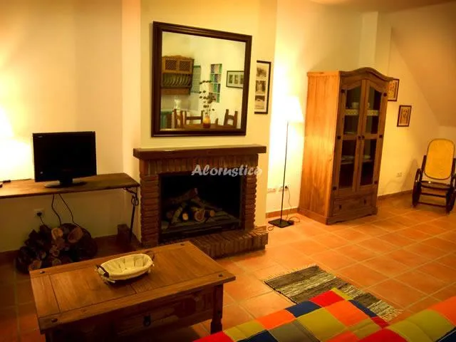 CASITAS DE CAÑOSANTO--OLIVO en CAÑETE LA REAL — miniatura 8