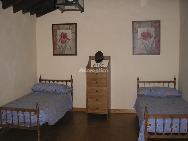 Alojamiento turístico CASA LAS PALOMAS en ALMOGÍA · MÁLAGA
