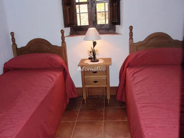 CASAS RURALES LA HUERTA-LA COCHERA en CAMPANILLAS — miniatura 4