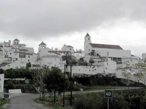 Alojamiento turístico CASA LOS PÉREZ en SEDELLA · MÁLAGA