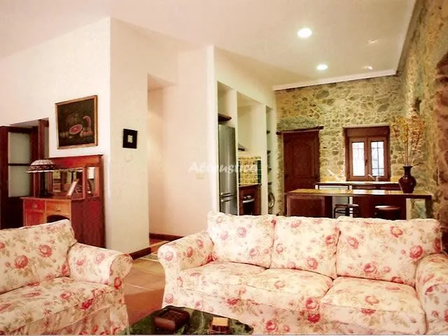 CASA LA LLAVE DE MIRAFLORES en MIRAFLORES DE LA SIERRA — foto 3