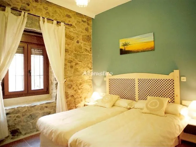 CASA LA LLAVE DE MIRAFLORES en MIRAFLORES DE LA SIERRA — miniatura 11