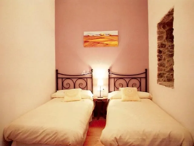 CASA LA LLAVE DE MIRAFLORES en MIRAFLORES DE LA SIERRA — miniatura 15