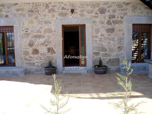 CASA LA LLAVE DE MIRAFLORES en MIRAFLORES DE LA SIERRA — miniatura 5
