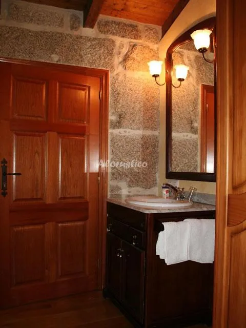 CASA O ROZO I en TUI — miniatura 5