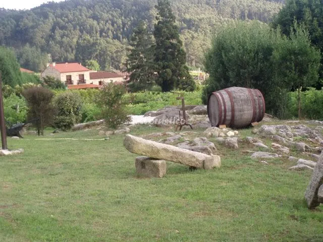 HOTEL EIRADO DO PINO-HAB. MATRIMONIO VISTAS FINCA en SIMES-MEAÑO — miniatura 10