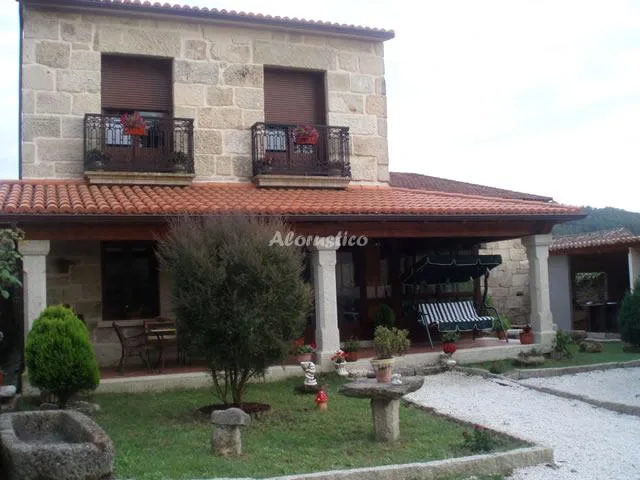 HOTEL EIRADO DO PINO-HAB. MATRIMONIO VISTAS FINCA en SIMES-MEAÑO — miniatura 4