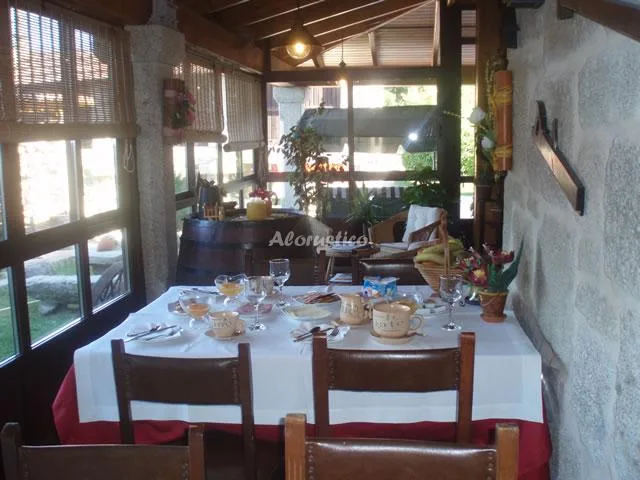 HOTEL EIRADO DO PINO-HAB. MATRIMONIO VISTAS FINCA en SIMES-MEAÑO — miniatura 24