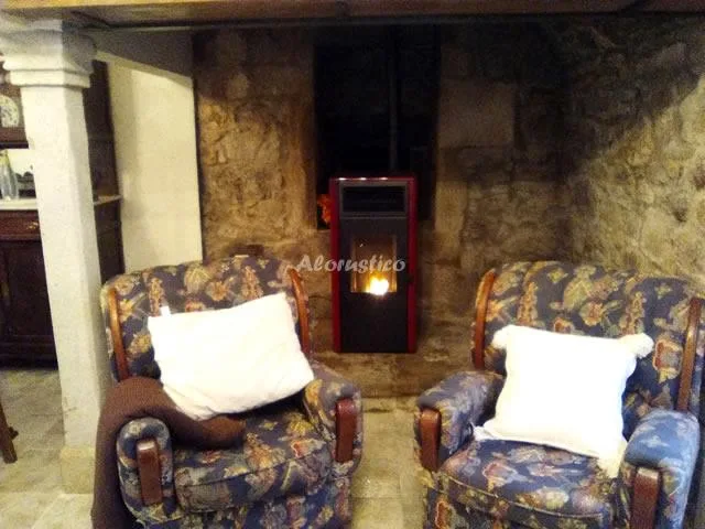 CASA OUTEIRIÑO en A ESTRADA — miniatura 4